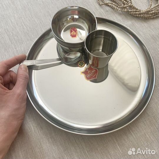 Посуда для предложения бхоги, алтаря, Божеств