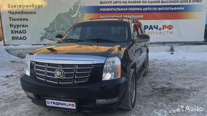 Стекло двери задней левой Cadillac Escalade III 15
