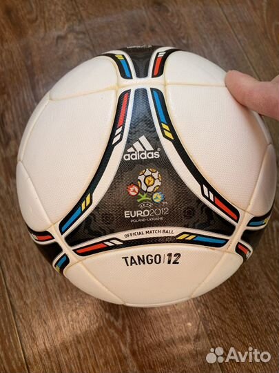 Футбольный мяч adidas оригинал