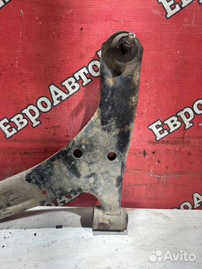 Рычаг подвески нижний передний левый Suzuki Grand