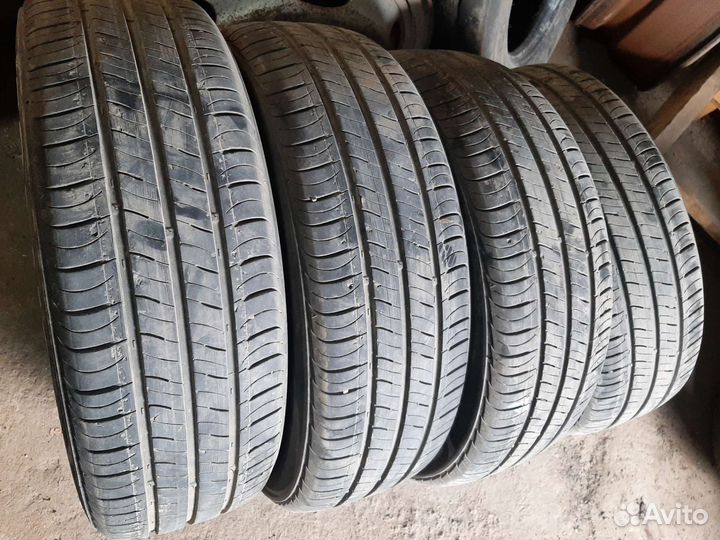 Kumho Solus SA01 Plus 205/65 R16 95H