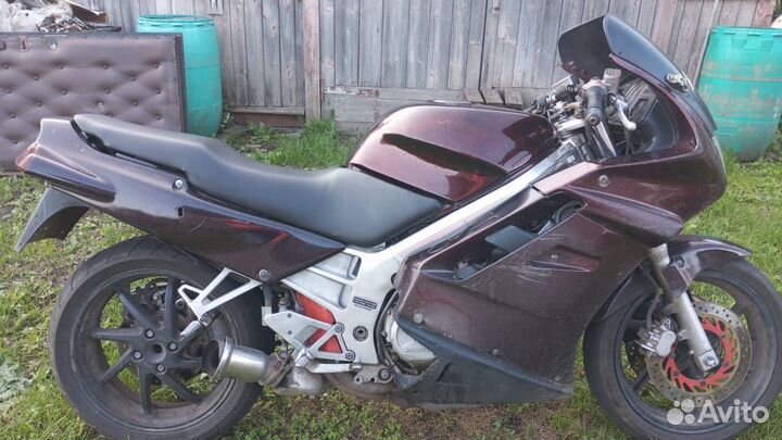 Honda vfr750