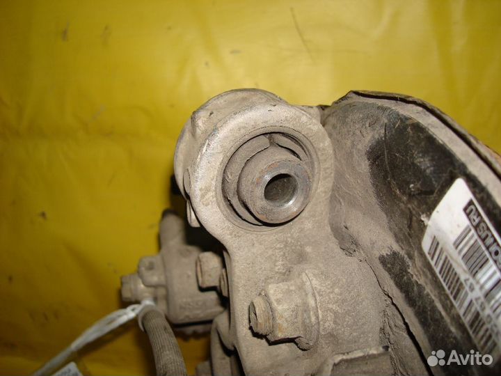 Кулак поворотный задний левый Honda Cr-v RE3