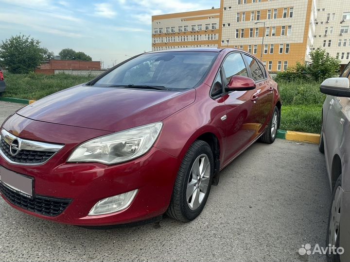 Opel Astra 1.6 МТ, 2010, 176 000 км