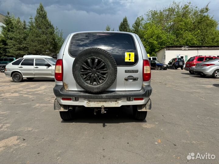 В разборе Chevrolet Niva 2123 1.7