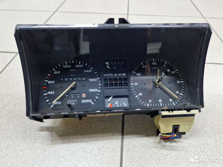 Приборная панель (Щиток) VW Golf 2 - 191919033LR