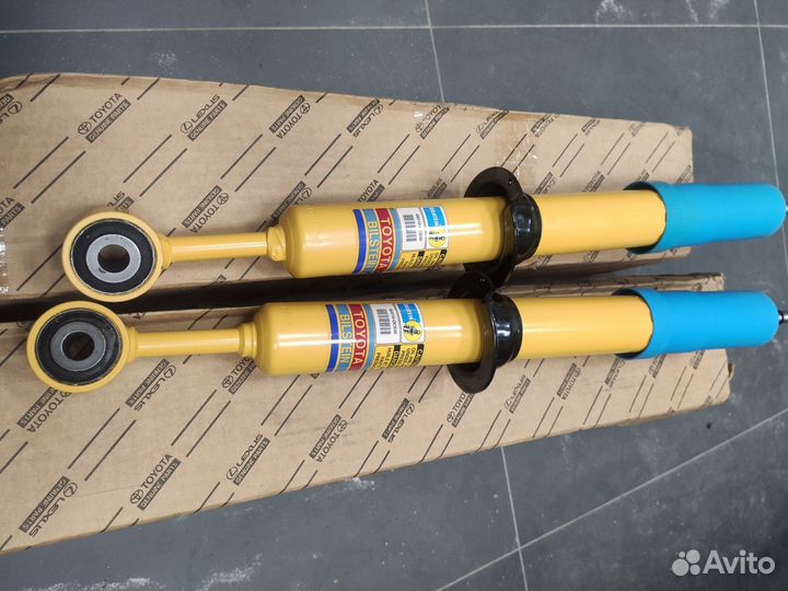 Амортизаторы Toyota Tundra Sequoia передние новые