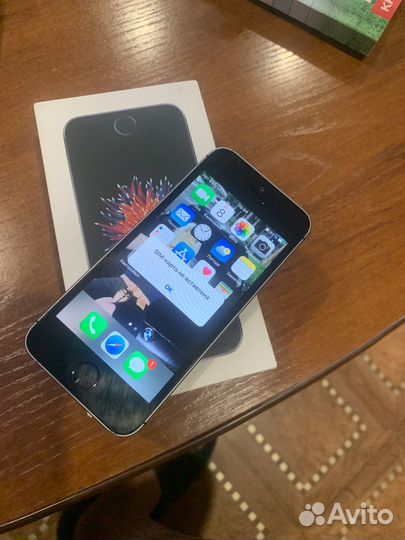 iPhone SE, 16 ГБ