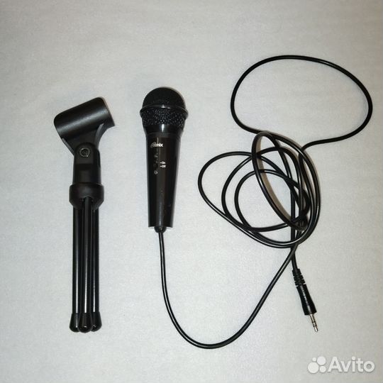 Микрофон Ritmix на штативе-подставке