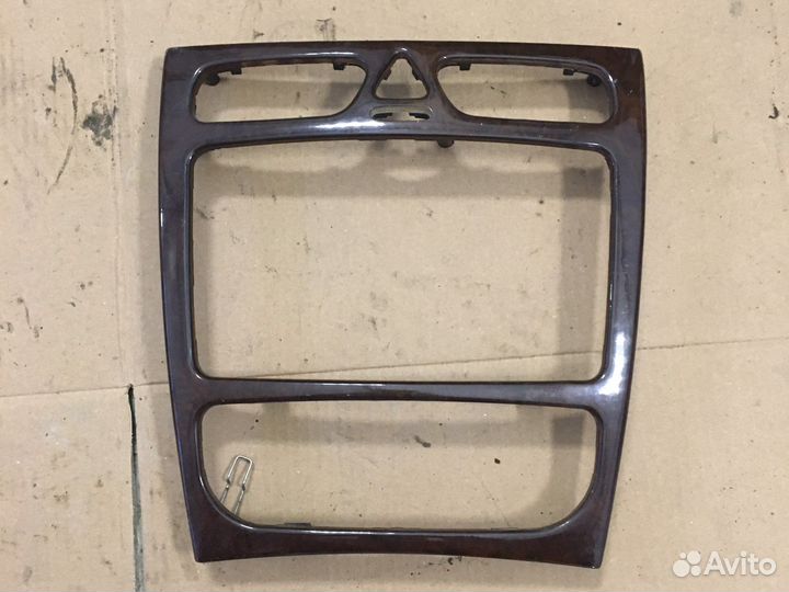 Рамка магнитолы Mercedes W203 (3091)