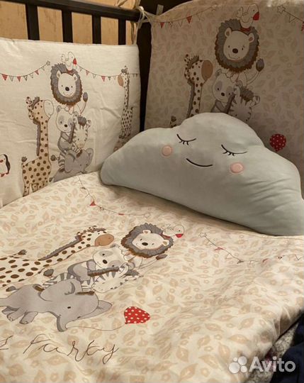 Бортики в детскую кроватку бу с одеялом и подушкой