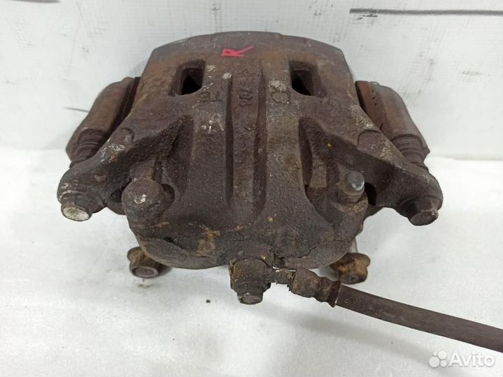 Суппорт тормозной передний правый Murano (Z50) 200