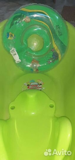Ванночка для купания с горкой и кругом