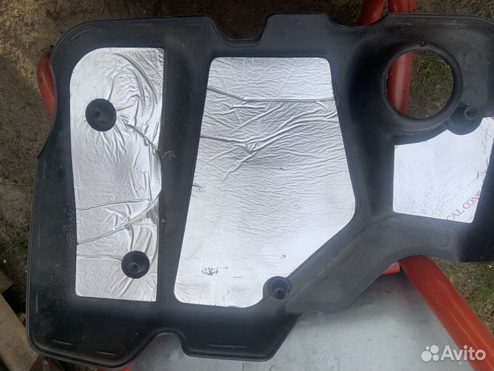 Декортивная крышка даигателя ваз