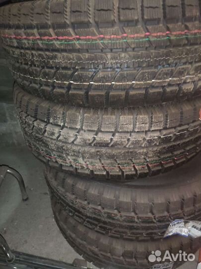 Toyo Observe GSi-5 275/60 R20 99Q