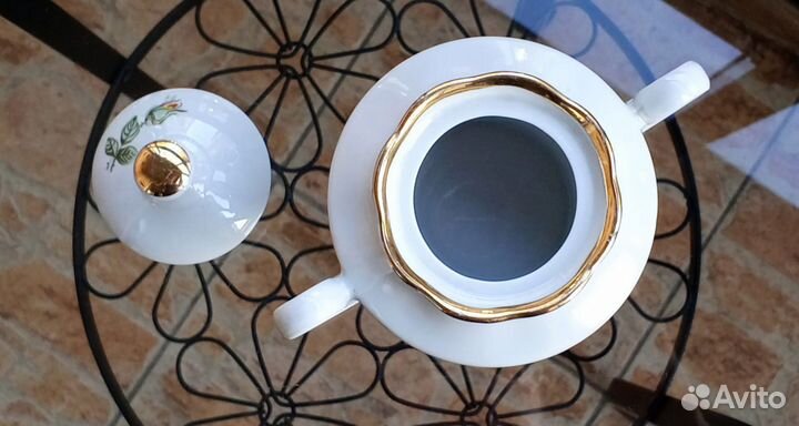 Фарфоровая сахарница (СССР, Рига)