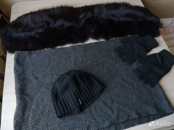 Зимняя шапка Outventure, перчатки, шарф, воротник