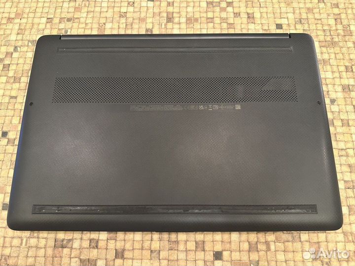 HP 15s-eq1143ur AMD AthlonGold 3150u
