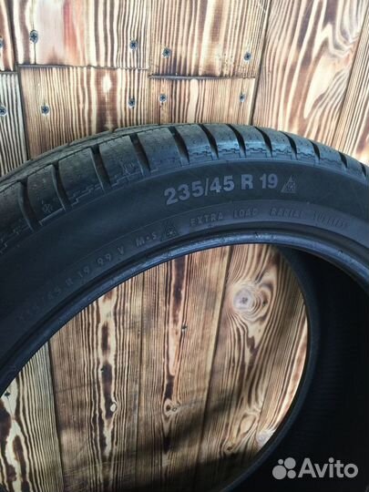 Continental ContiWinterContact TS 830 P 235/45 R19 99V