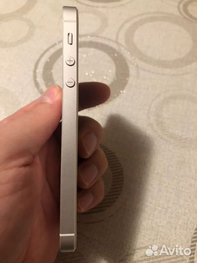 Телефон iPhone