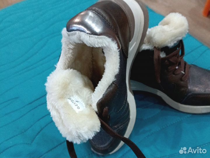 Кроссовки зимние женские 38 размер новые