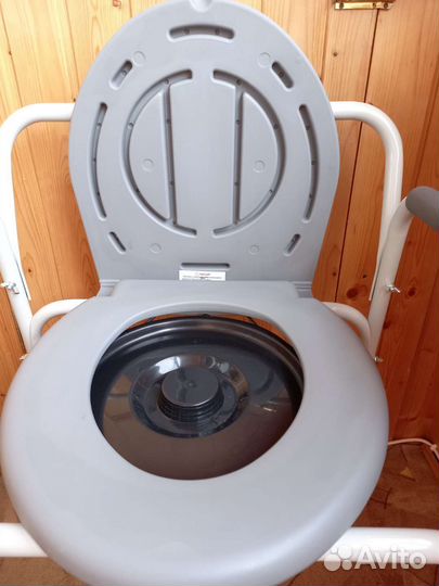 Туалетный стул