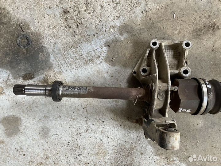 Привод передний в сборе правый Peugout 206 1.1 л