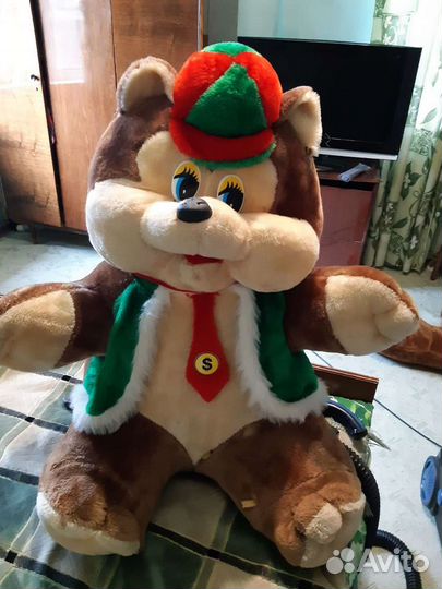 Плюшевый медведь