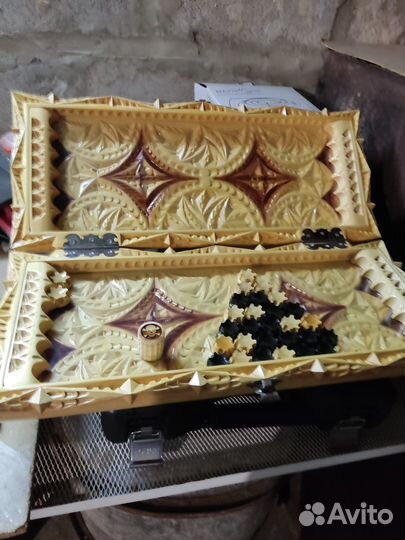 Нарды ручной работы из кедра. Резьба под стеклом