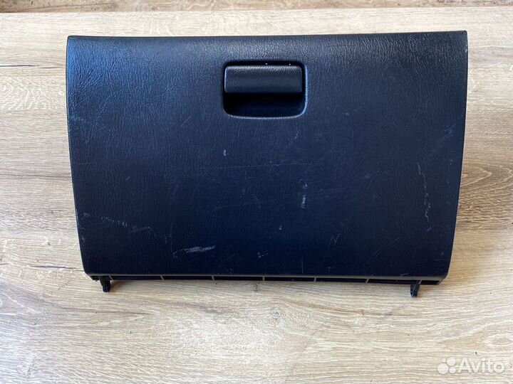 Nissan almera n15 бардачок