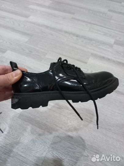 Туфли для девочки в отличном состоянии