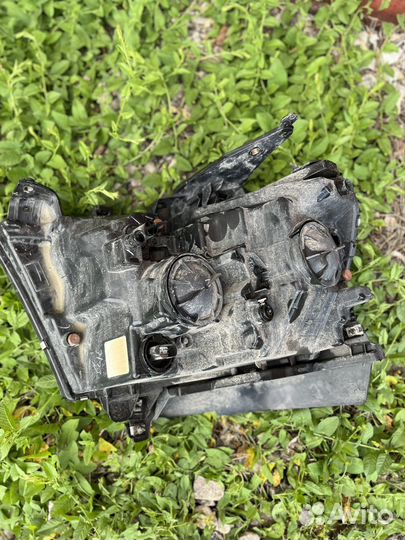 Фара правая Ram V