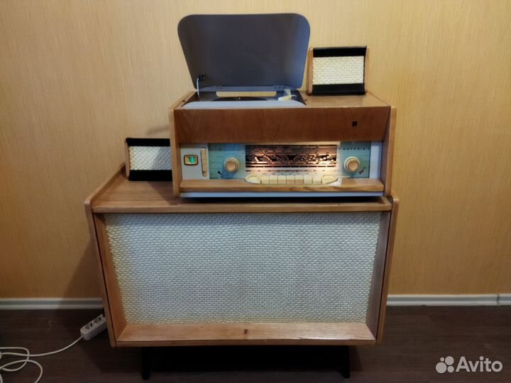 Радиола эстония 3