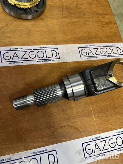 Вилка шарнира кулака поворотного наружная