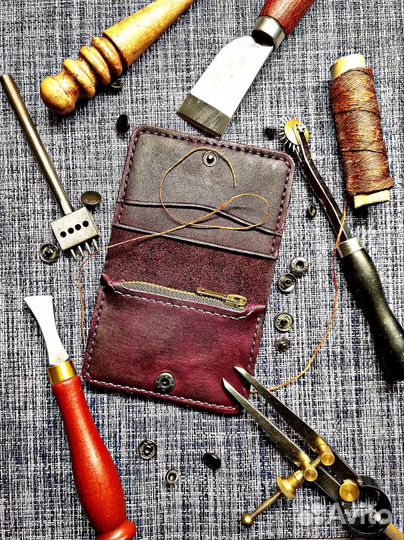 Кожаный кошелëк. Ручная работа