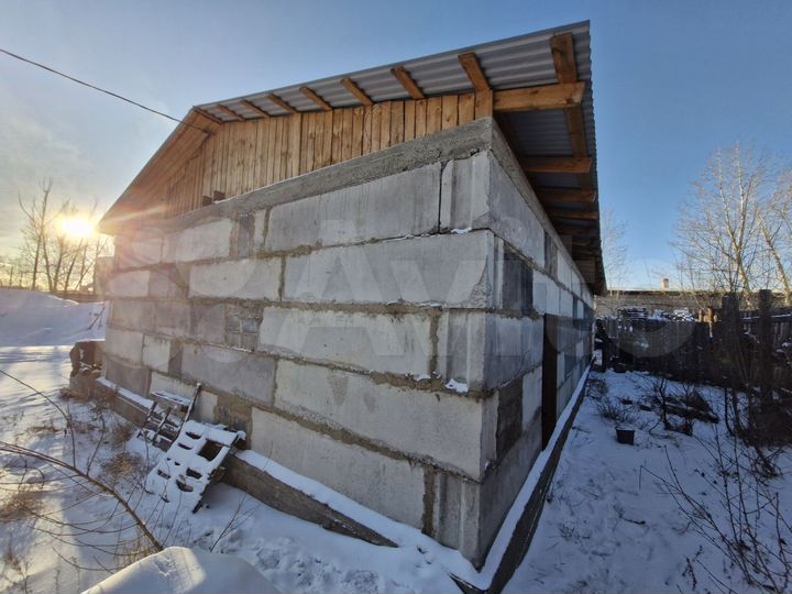 Гараж, > 30 м²