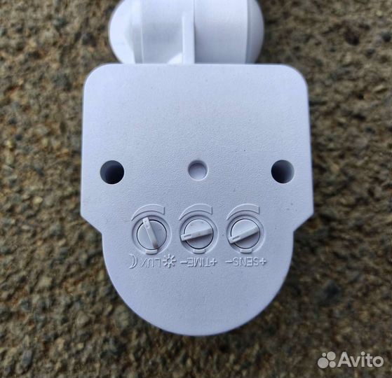 Датчик движения Camelion LX-16C