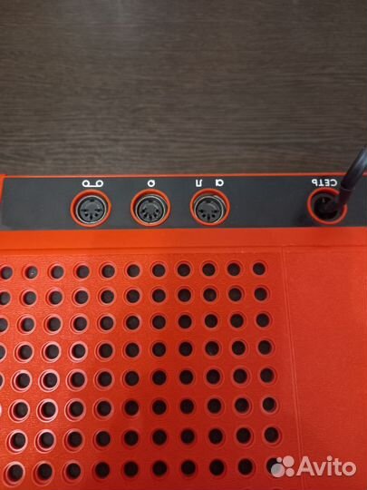 Виниловый проигрыватель лидер