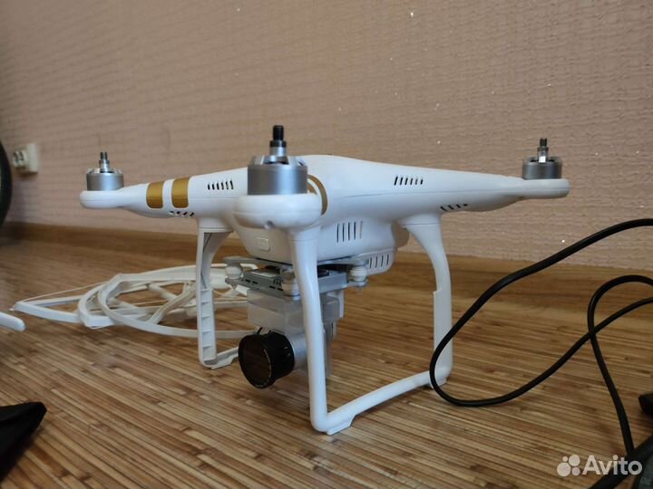 Квадрокоптер DJI Phantom 3 Professional