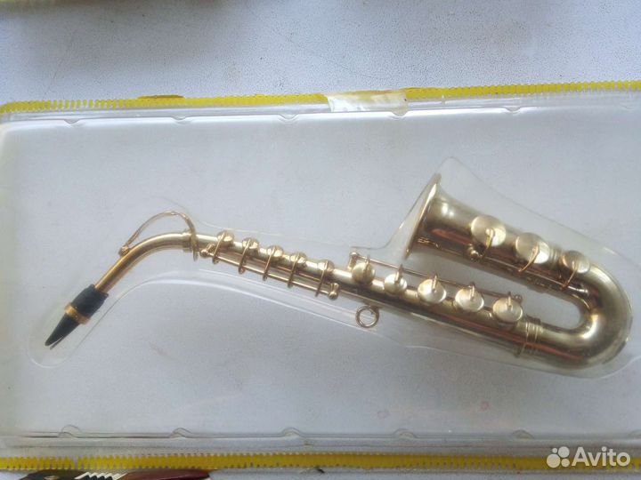 Коллекция мини моделей музыкальных инструментов