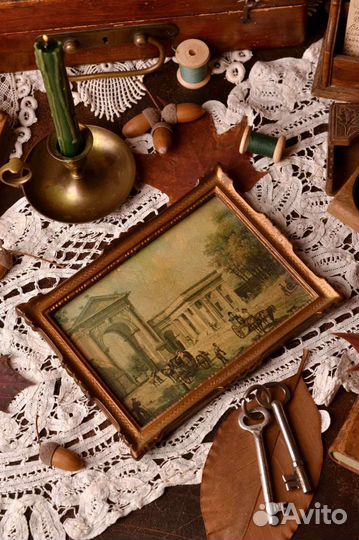 Картинка в раме под лаком