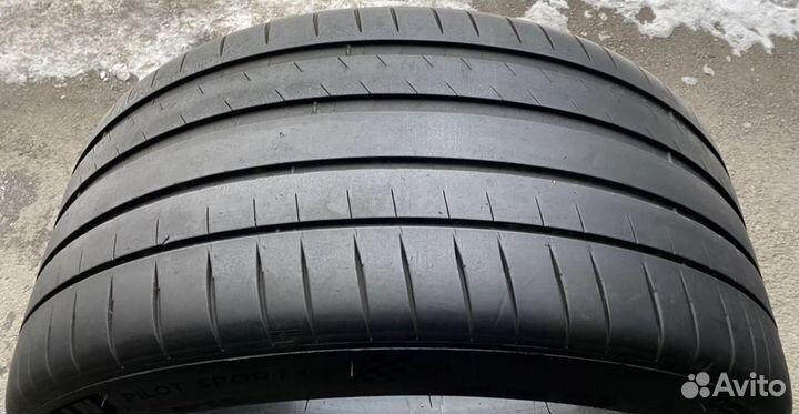 Michelin Pilot Sport 4 S 325/35 R23