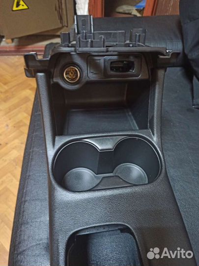 Центральная консоль Mitsubishi Outlander 3