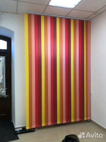 Рулонные шторы блэкаут в коробе K4620