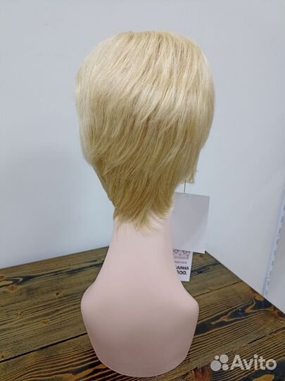 Парик из натуральных волос блонд