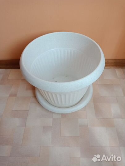 Горшок для цветка пластик