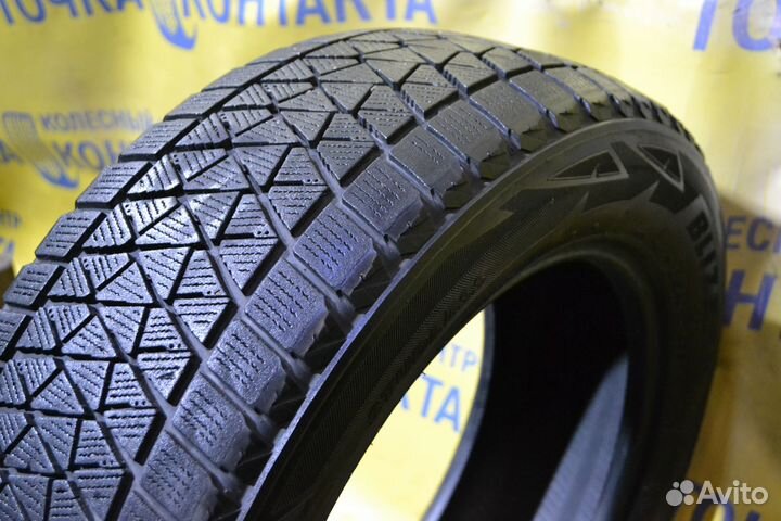 Bridgestone Blizzak DM-V2 215/60 R17