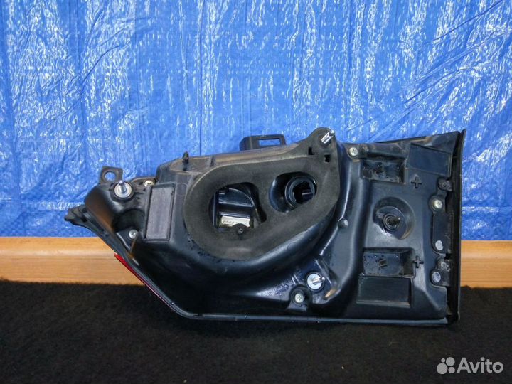 Фонарь левый внутренний Lexus RX 4