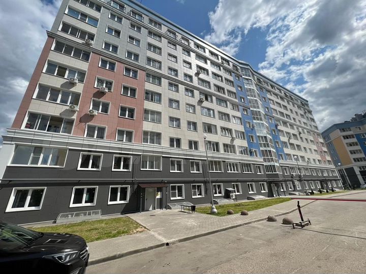 2-к. квартира, 71,8 м², 4/10 эт.
