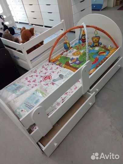 Кроватка детская односпальная 1700-800